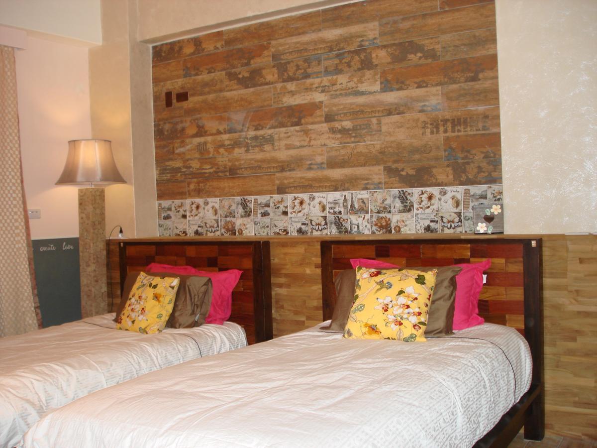Home & Teak Homestay Jinning Εξωτερικό φωτογραφία