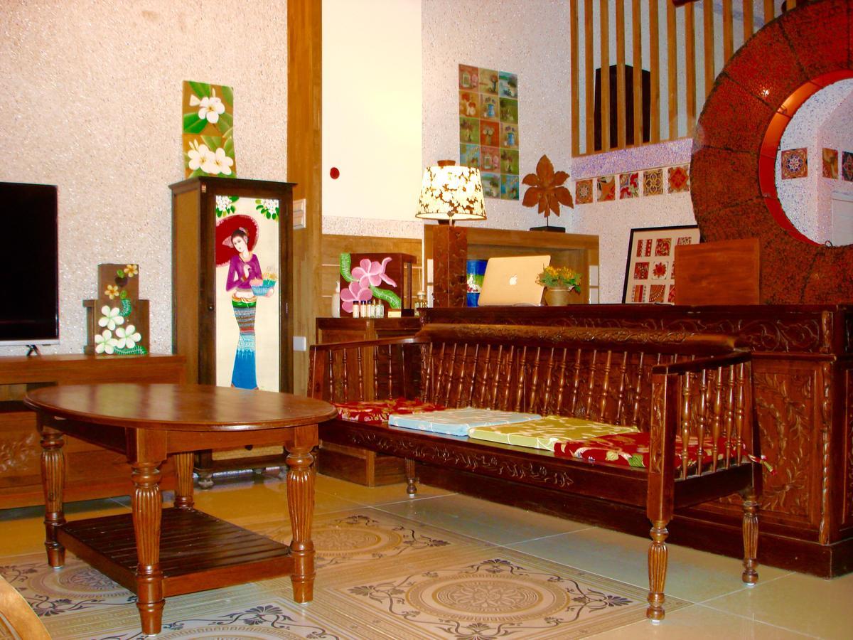 Home & Teak Homestay Jinning Εξωτερικό φωτογραφία
